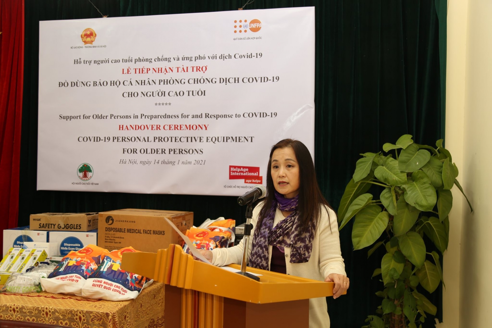 UNFPA supports Vietnam protect older people from COVID 19