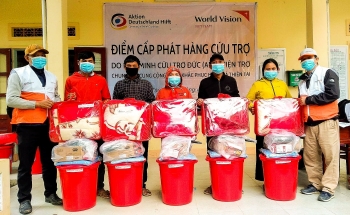 world vision distributes essential goods to quang ngais households