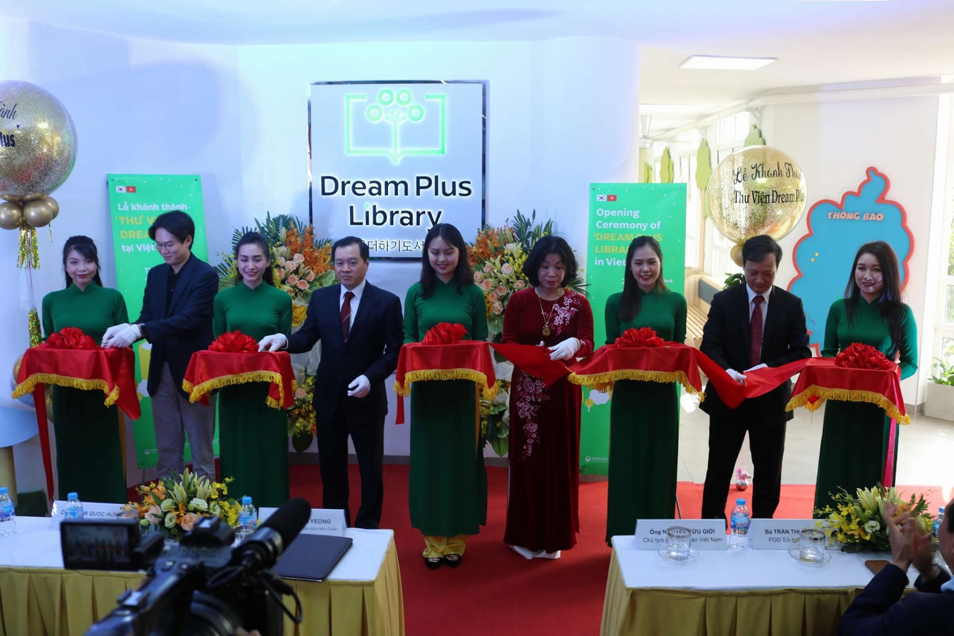 RoK sponsored Dream Plus Library launched at Hanoi Library