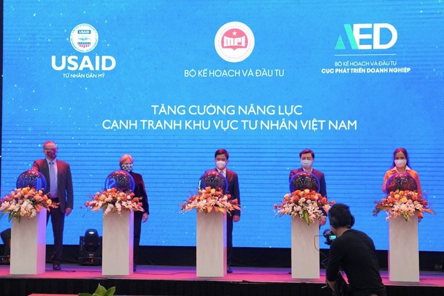 US Helps Improve Vietnam's Private Sector Competitiveness with $36 million-Project