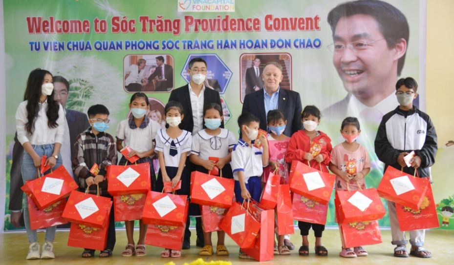Honorary Consul of Vietnam in Switzerland Supports Covid Orphans