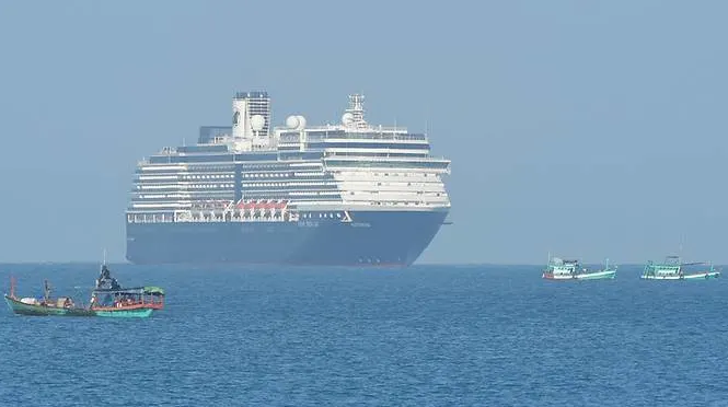 Cruise ship shunned by five countries over COVID-19 fears, arrives in Cambodia
