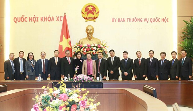 na leader receives newly accredited diplomats of vietnam