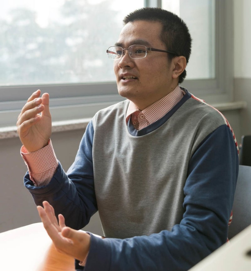 dr dinh ngoc thanh from computer illiterate man to technology lecturer at korea university