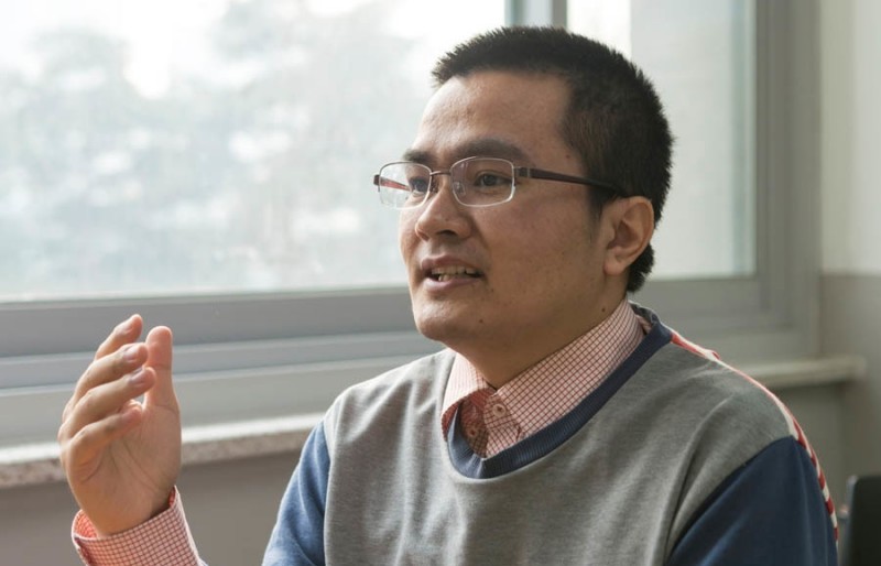 Dr. Dinh Ngoc Thanh: From computer-illiterate man to technology lecturer at Korea University