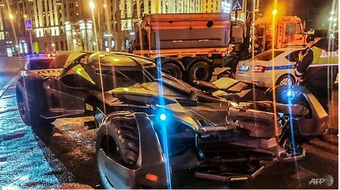 Homemade ‘Batmobile’ towed away by Moscow police