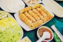 Grilled spring rolls –  Vietnamese specialty favored by Thai people