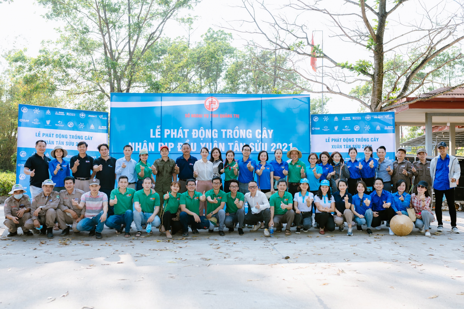 NGOs participate in tree planting festival in Quang Tri