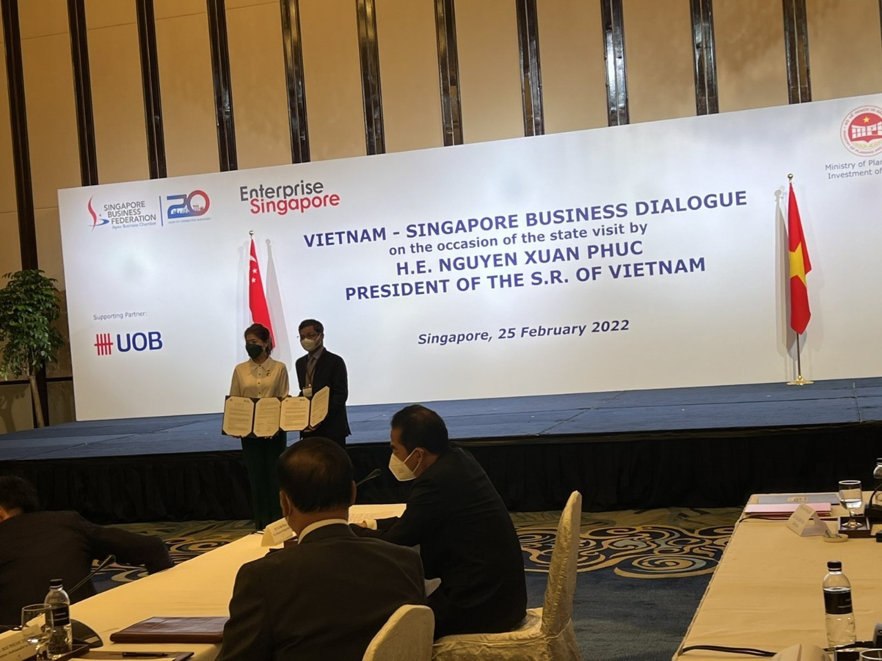 Vietnam - Singapore Friendship Association Beefs Up Cooperative Ties with SMF and SIF
