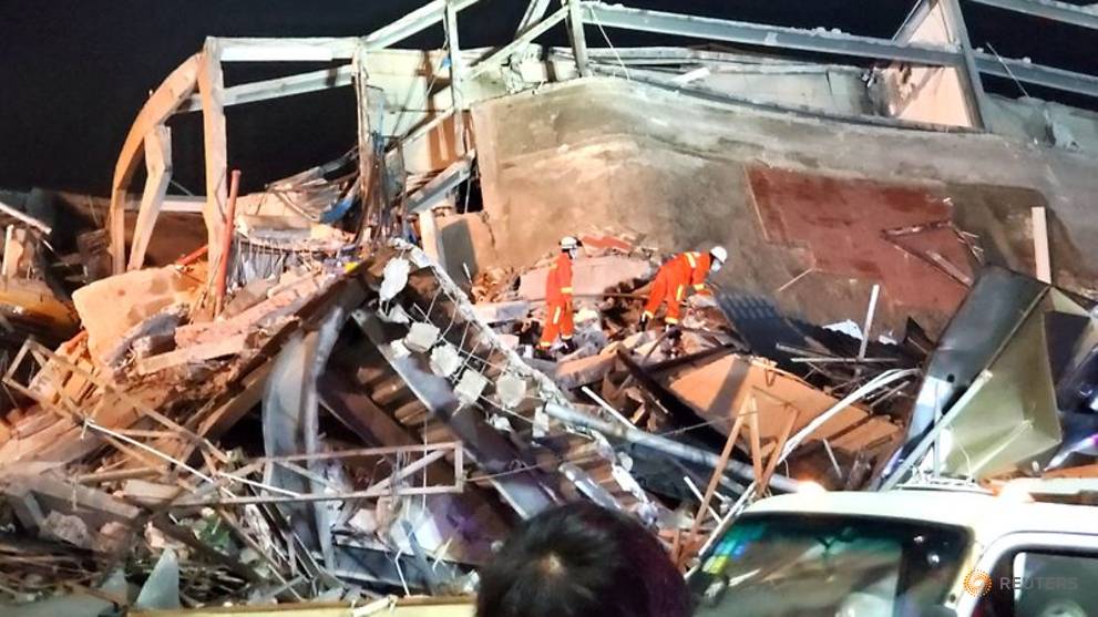 latest news covid 19 global cases increase chinas quarantine hotel collapsed