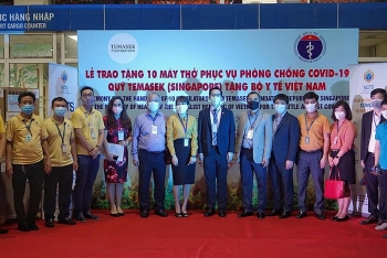 COVID-19: Singapore's Temasek Foundation sent 10 ventilators to Vietnam