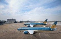 vietnam airlines sells its 49 interest in state run cambodia angkor air as service cuts