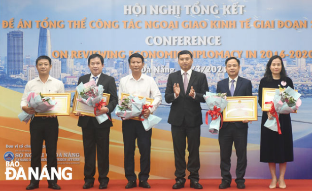 Step up economic diplomacy to help drive da nang's growth