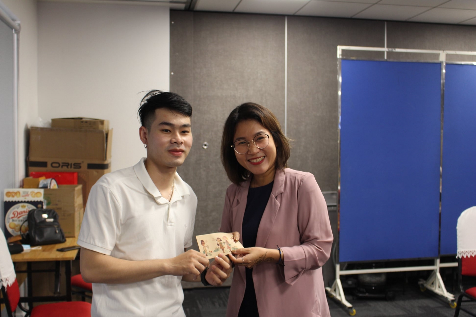 Gifts for boarding Lao, Cambodian students in Lunar New Year