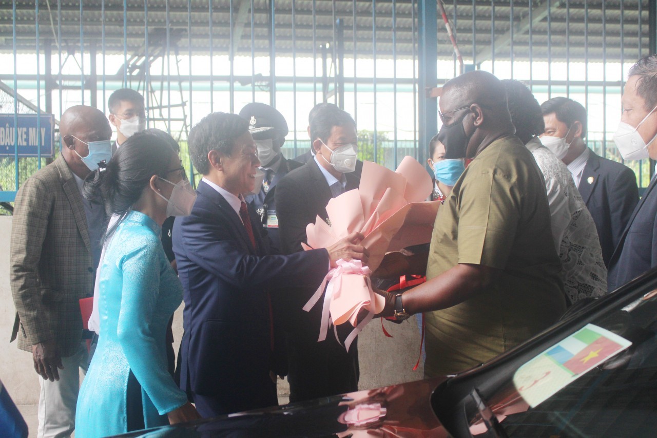 Sierra Leone President's Eventful Week with Trip to Vietnam