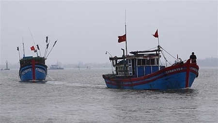 China demanded to compensate Vietnamese fishermen whose boat sank off BienDong (East Sea)