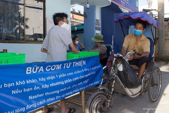 american doctors thank vietnamese restaurants for donating meals