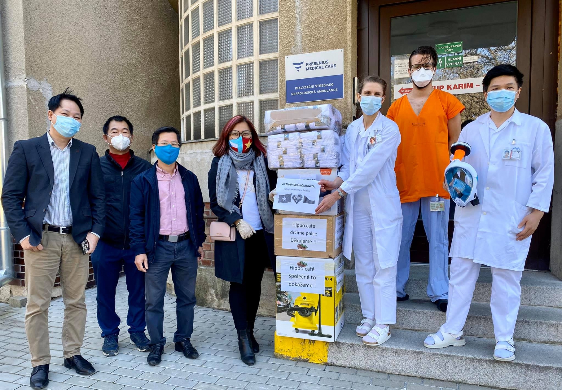 vietnamese continues donating medical items to czech hospitals