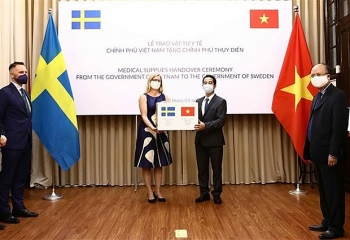 5 million made in vietnam personal protective equipment arrives in new york