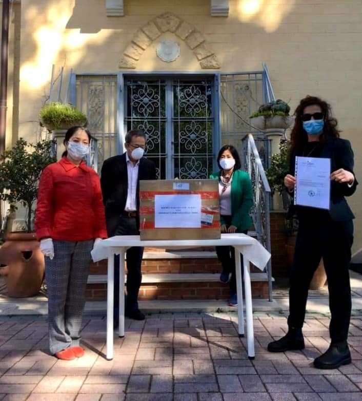 vietnamese embassy assists transportation of face masks to italy