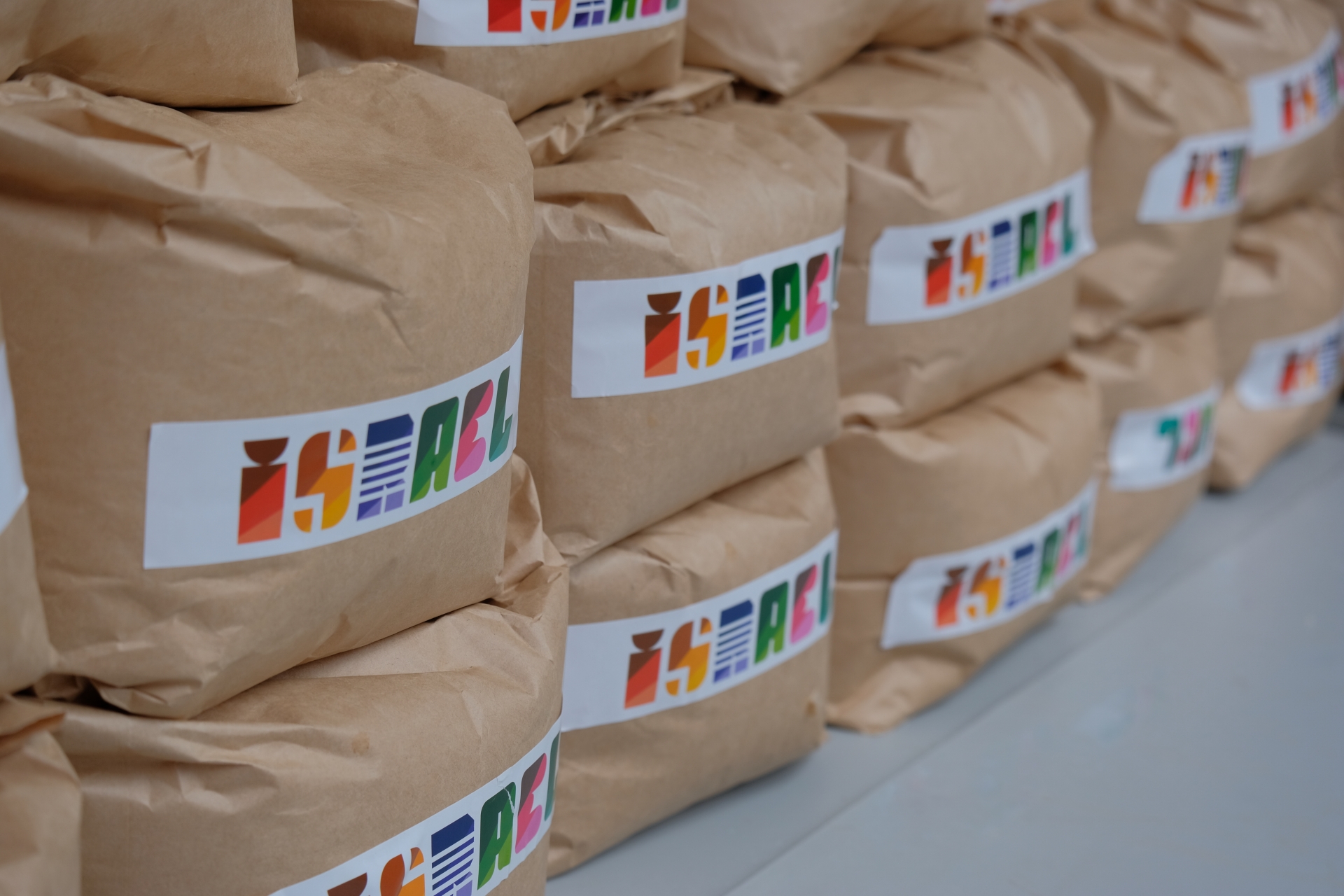 israeli embassy donates one ton of rice to the needy of hanoi