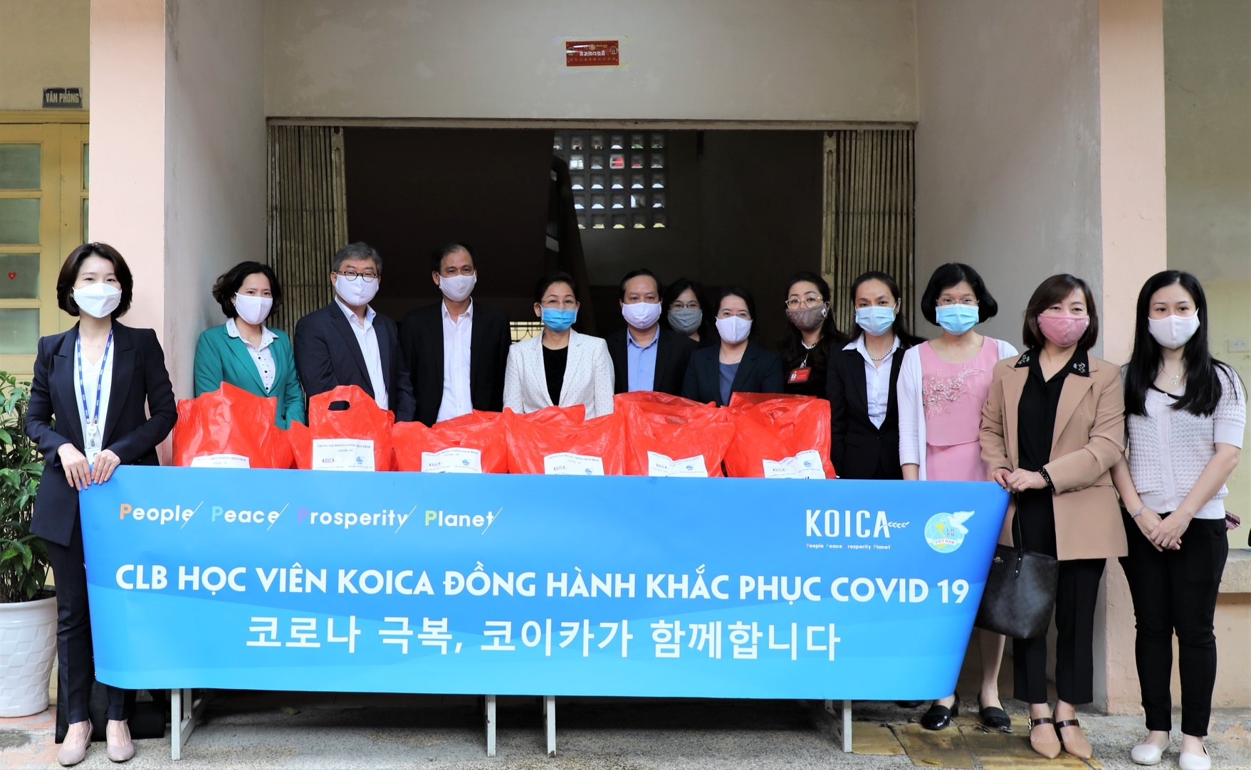 covid 19 koica supports over usd 10000 support package for needy women in hanoi