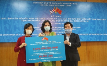 vietnamese in cyprus support host country fight against the coronavirus