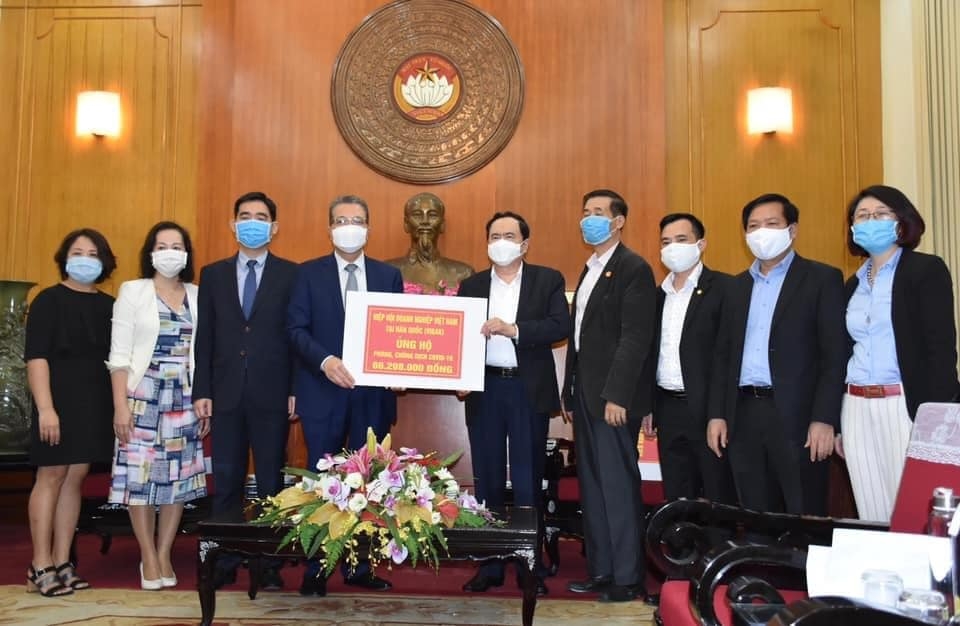 vietnamese in thailand rok donate usd 30000 to homelands covid 19 fight