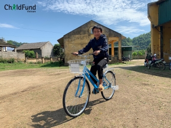 cao bang children benefit from childfund vietnam bicycles donation