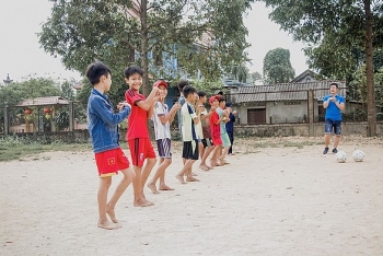 UEFA, Blue Dragon join hands helping street children in Vietnam