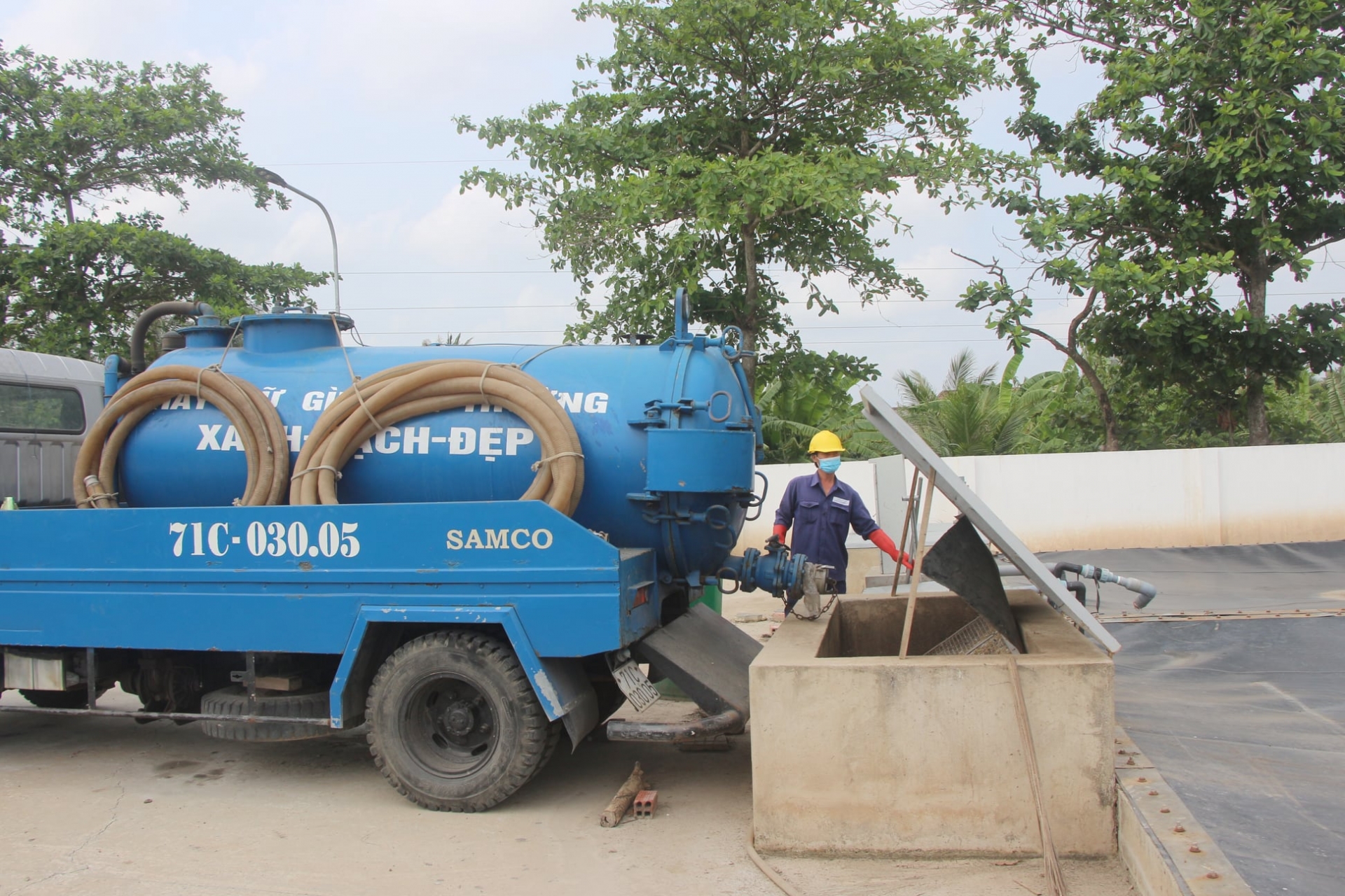 First fecal sludge treatment plant handed over to Ben Tre city