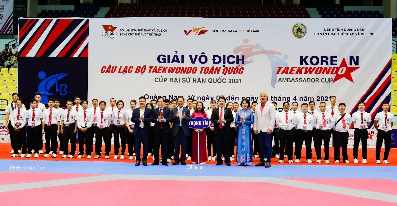 Over 1,000 Taekwondo artists compete in Korean Ambassador Cup