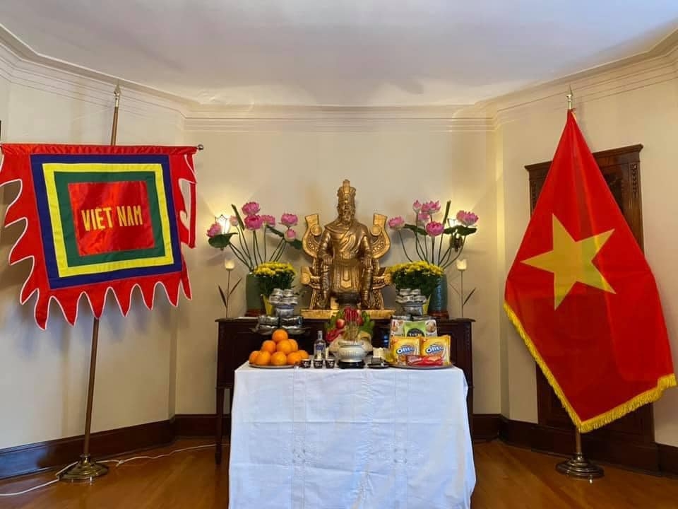 Online worship ceremony held in Canada to commemorate legendary ancestors of Vietnam