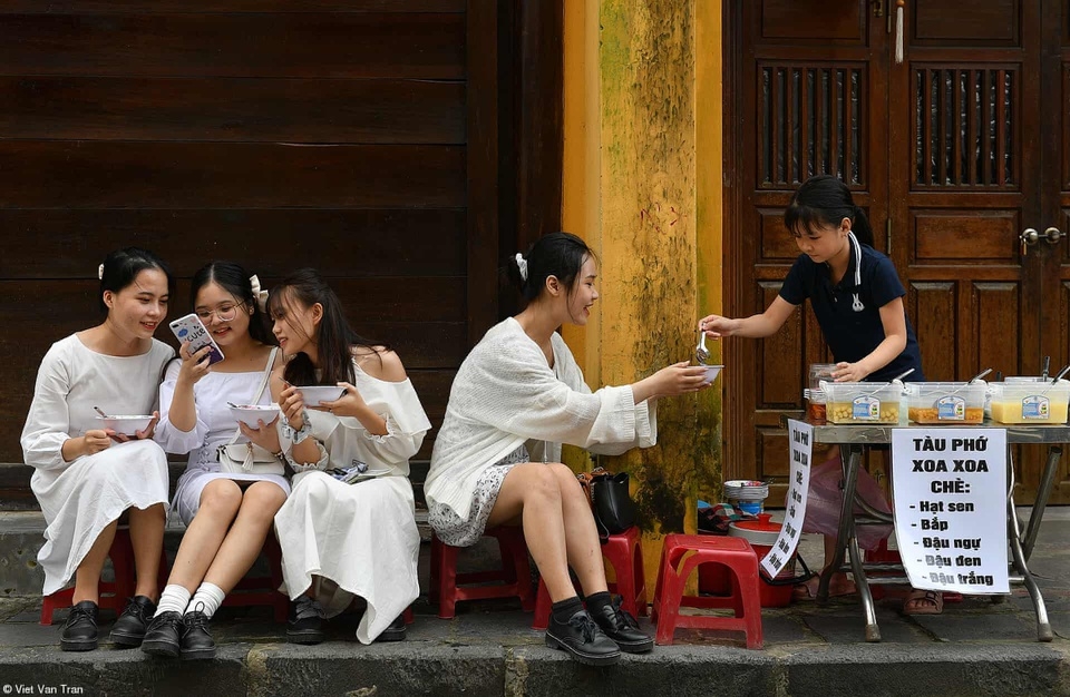 Two Vietnamese photos among Pink Lady Food Photographer of the Year winners