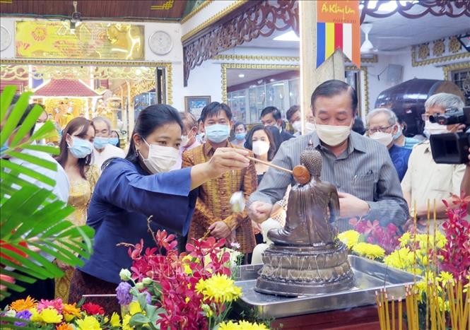 Traditional New Year of Neighbouring Countries Celebrated in Vietnam's Localities