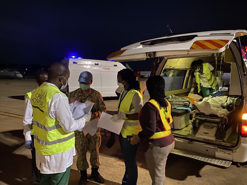 The specialized departments in the field hospital level 2 Vietnam No. 3 in South Sudan have coordinated smoothly, contributing to the successful treatment of patients.