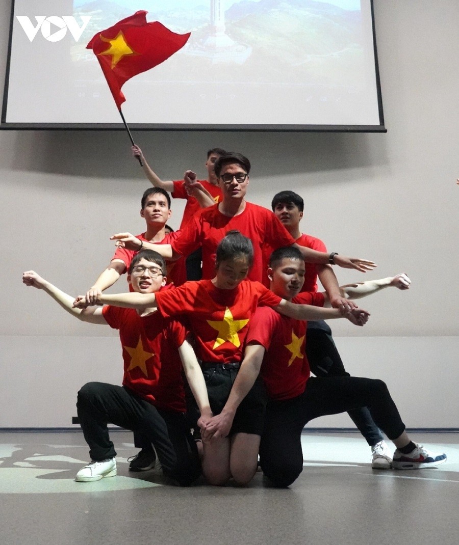 Vietnamese Youths in Russia Showcase Talents and Innovative Spirit