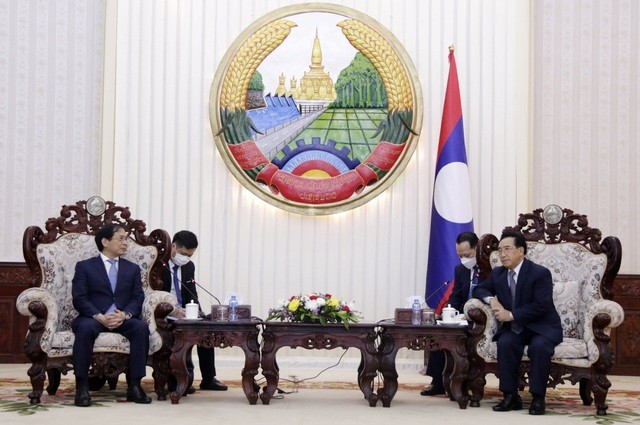 Foreign Minister Bui Thanh Son Begins Visit to Laos