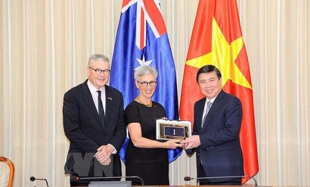 HCM City, Australia’s Victoria state to establish twinning relations
