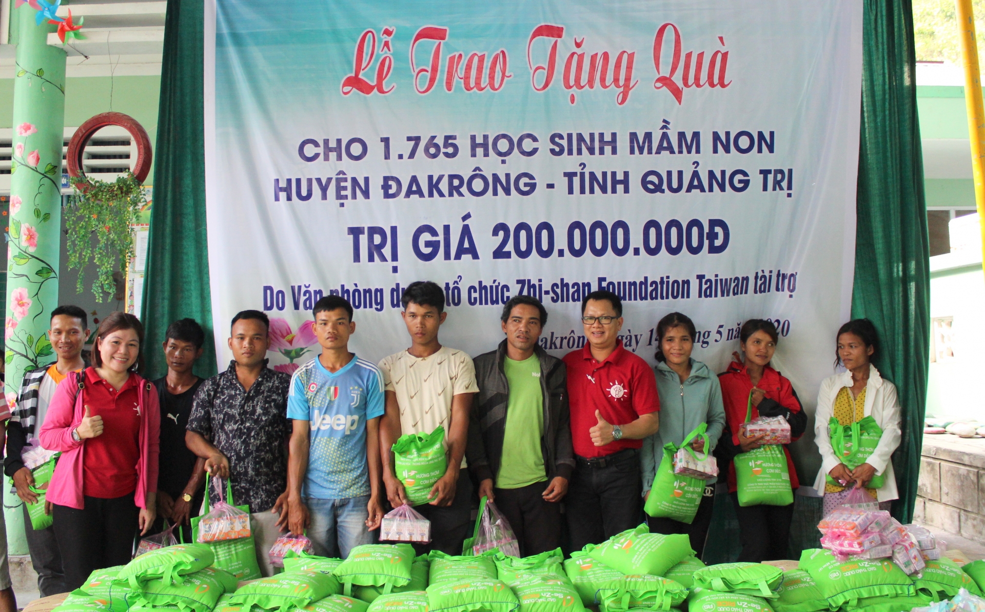 more gifts from zhishan foundation to needy people amid covid 19