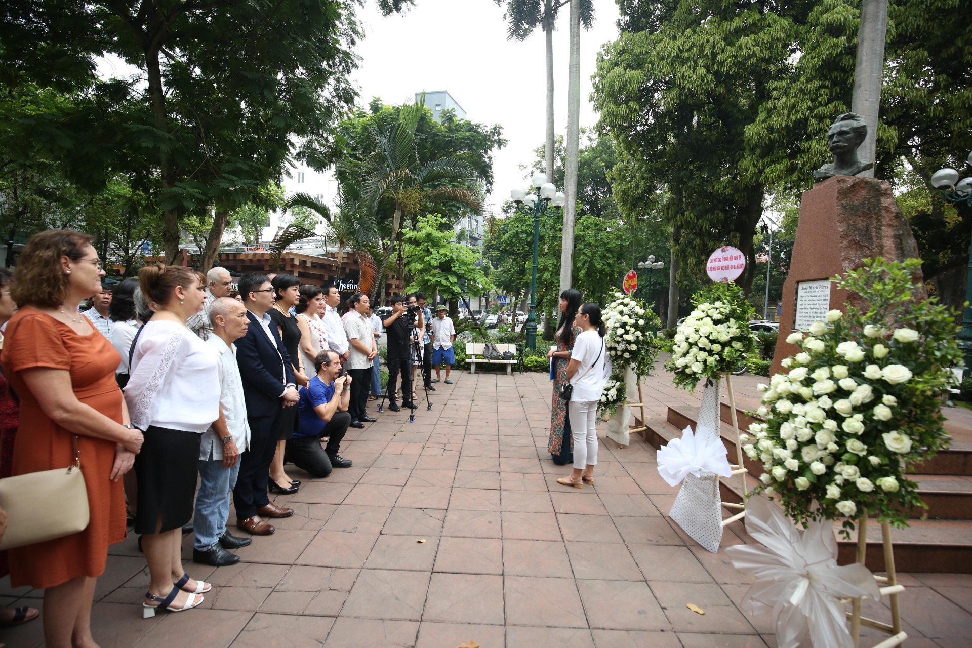 cuban hero jose marti commemorated in hanoi