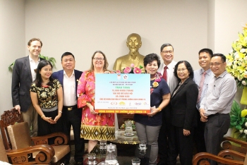 cme and hsv donate 25000 face mask to vietnamese community in rok