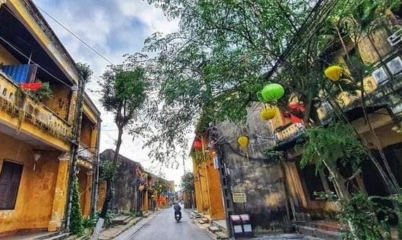 Empty street of Hoi An after COVID-19 new cases detected
