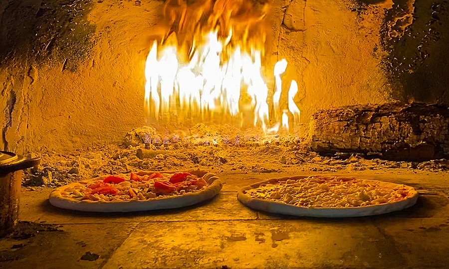 Check out H’mong-style pizza in Sa Pa