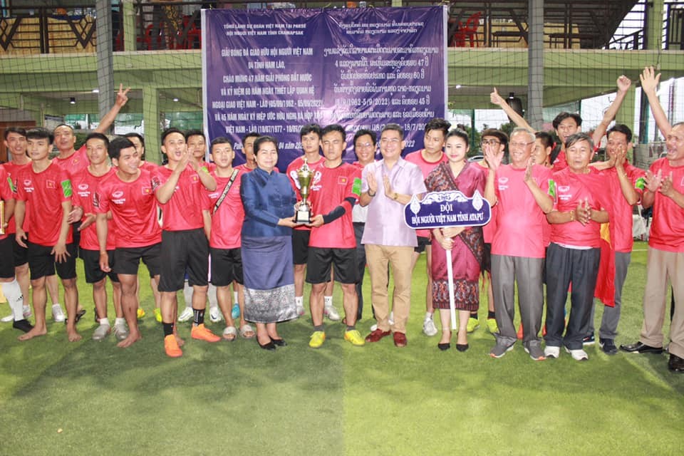 Vietnamese Communities in Four Southern-Laos Provinces Host Football Event