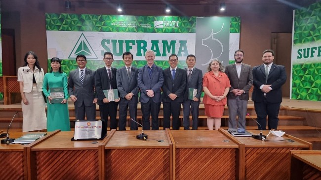 Vietnamese Diplomat Pays Working Visit to the Largest Brazilian State