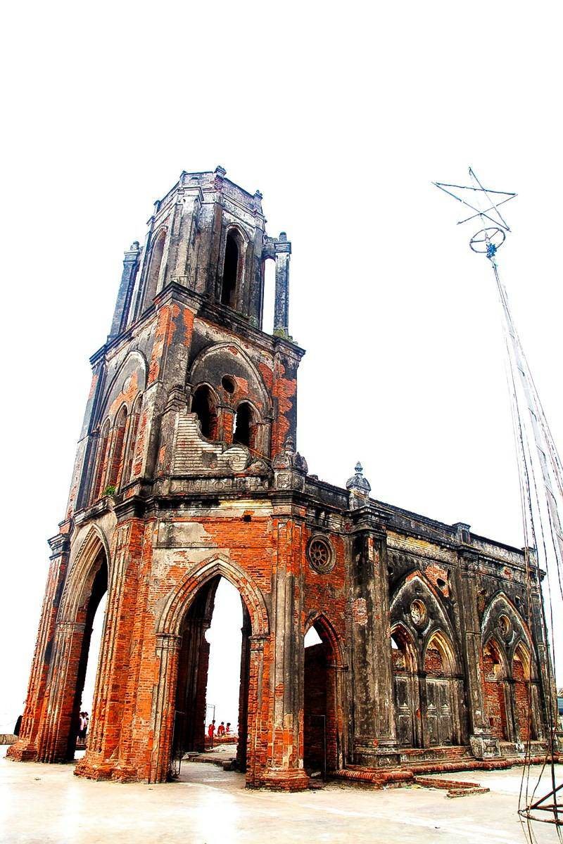 Beauty in Ruins: Pouring Church by the Beach of Nam Dinh Province