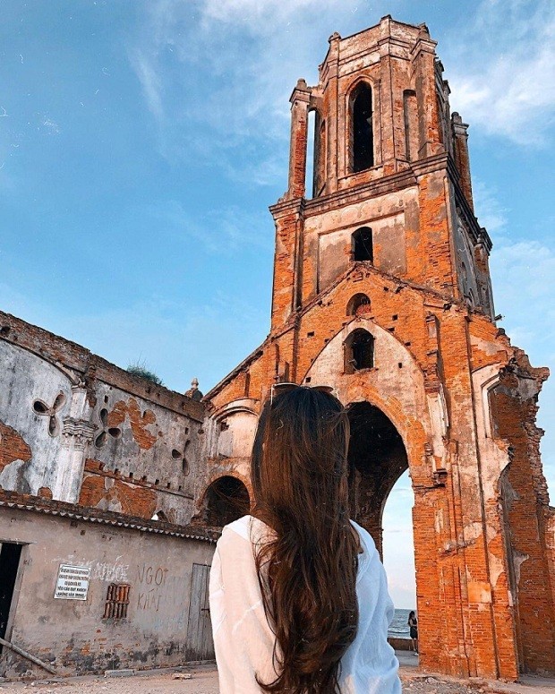 Beauty in Ruins: Pouring Church by the Beach of Nam Dinh Province