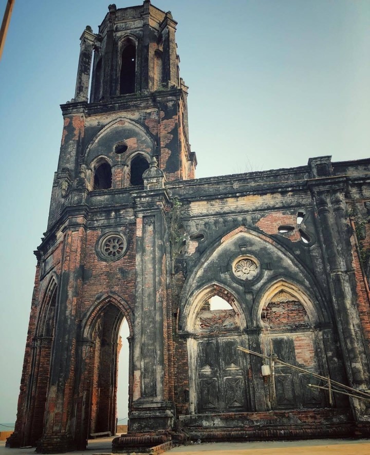 Beauty in Ruins: Pouring Church by the Beach of Nam Dinh Province