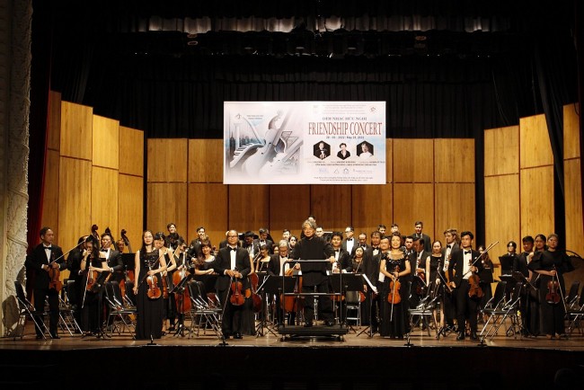 HUFO, HCM City's Friendship Association Hosts Vietnam-US Friendship Concert
